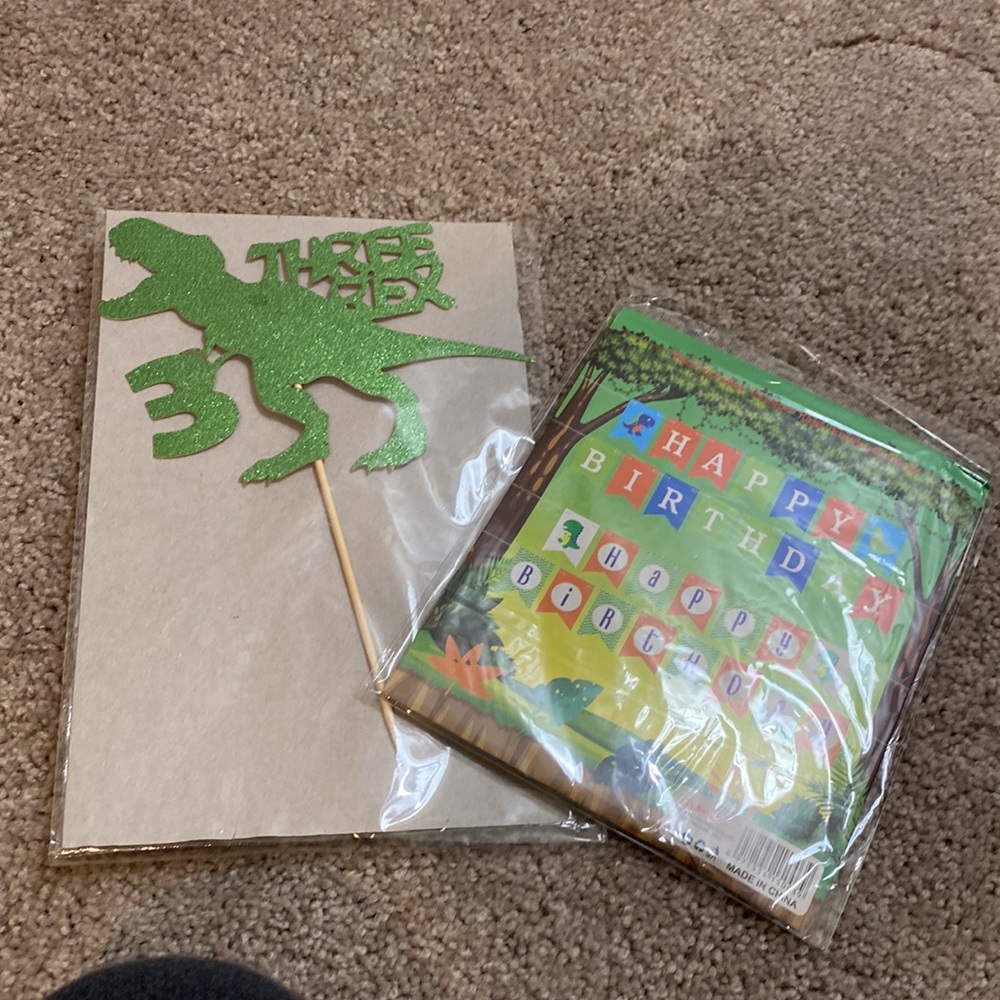 🌿Set of Dino bday decorations